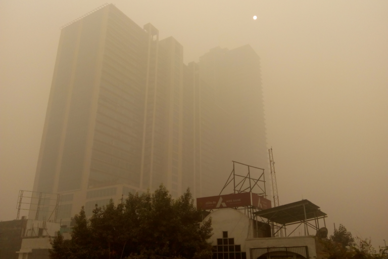 protect eyes from pollution